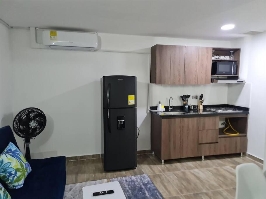 Rg33 Apartasuites 1 Hab 2c Medellín