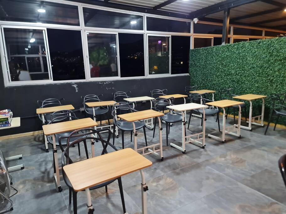 Rg33 Apartasuites 1 Hab 2c * Medellín